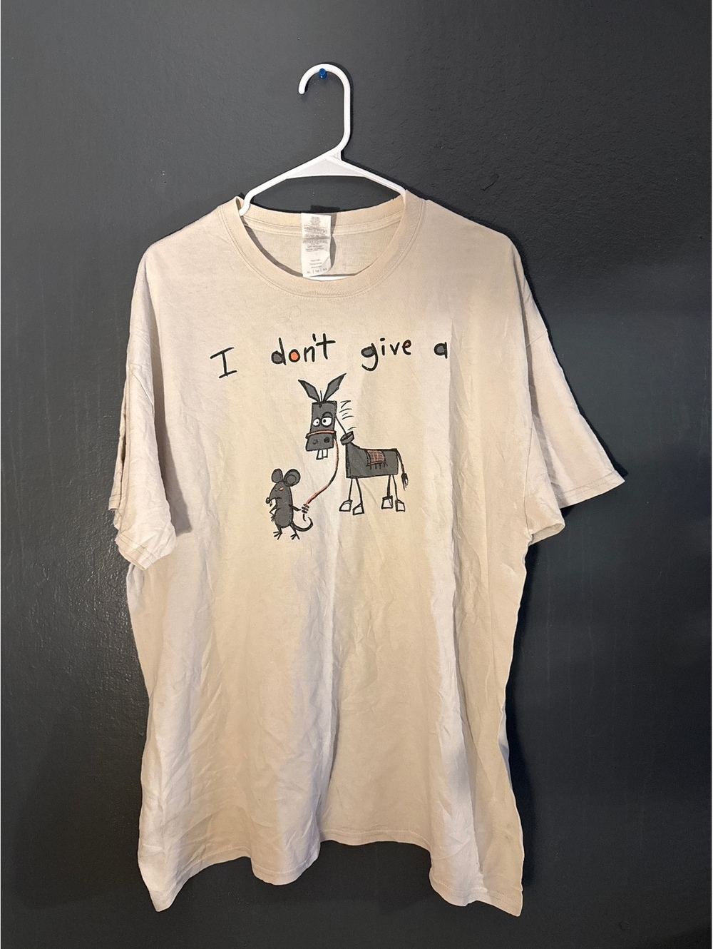 Gildan Ultra Cotton XL Beige Graphic T-Shirt 'I don't give a'
